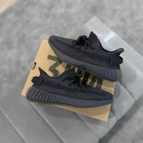 Adidass Yeezy Boost 350 V2 Black Cinder Semi UA non reflective