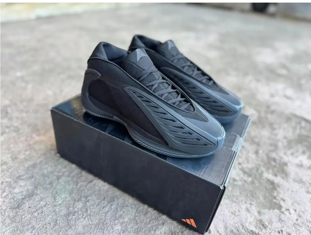 adidass ANTHONY EDWARDS 2 AE2 TRIPLE BLACK