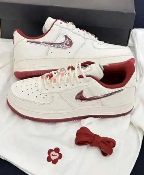 Nikee Airforce 1 Valentine s Day 2025 for her