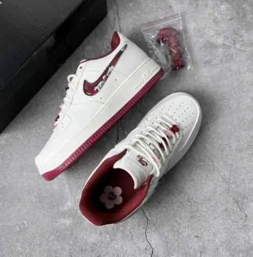 Nikee Airforce 1 Valentine s Day 2025 for her