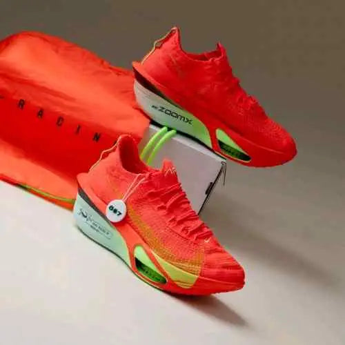 Nikee Air Zoom AlphaFly Next Bright Crimson Lime Blast