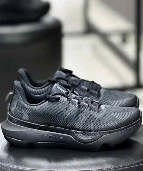 underr armourr Infinite Pro Black