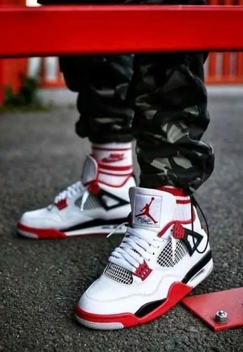 Jordan Retro 4 Fire Red semi ua