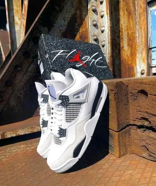 jordan retro 4 MILITARY BLACK SEMI UA