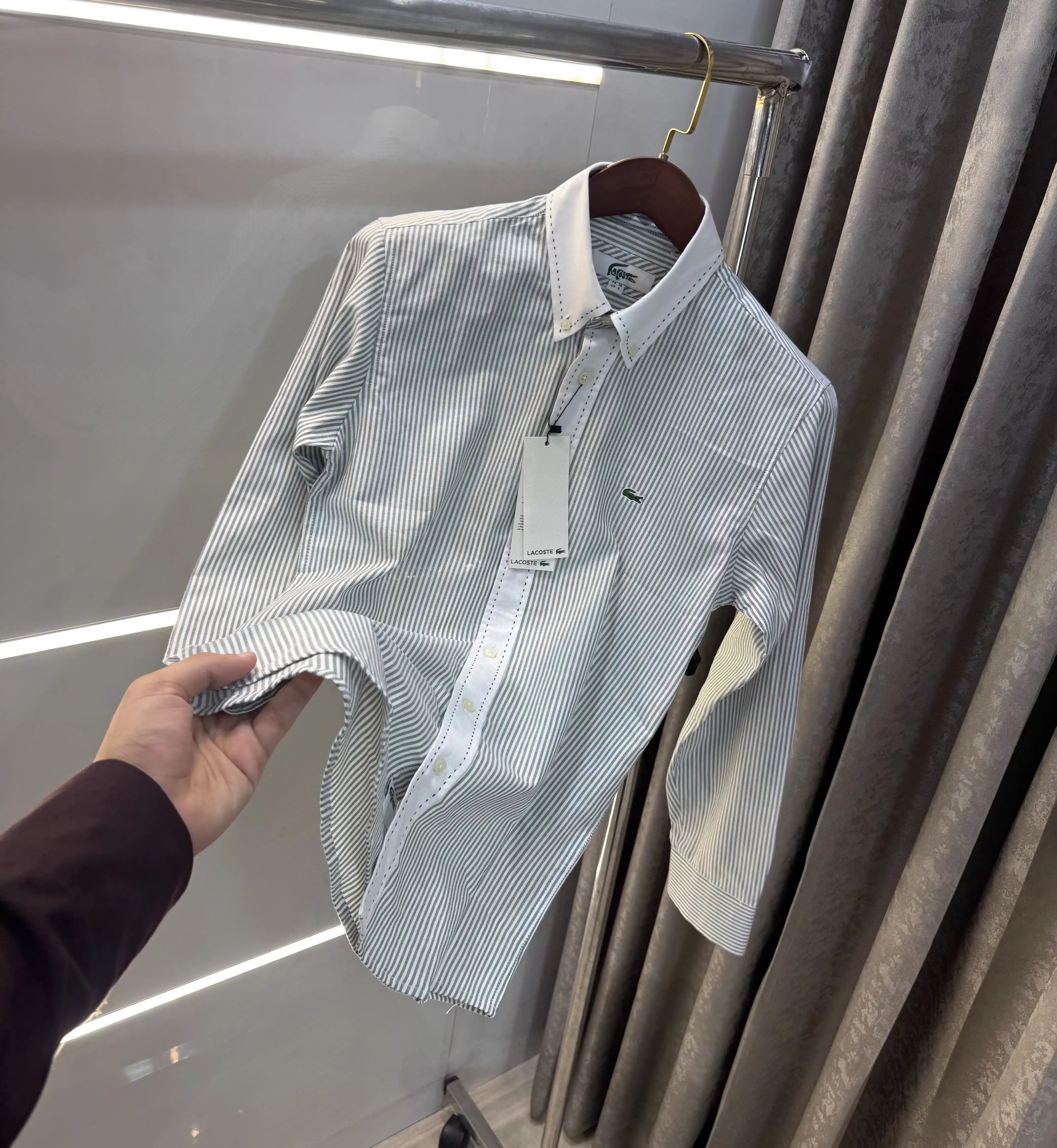 Lacost e  Embroidery Logo Premium Oxford Shirt