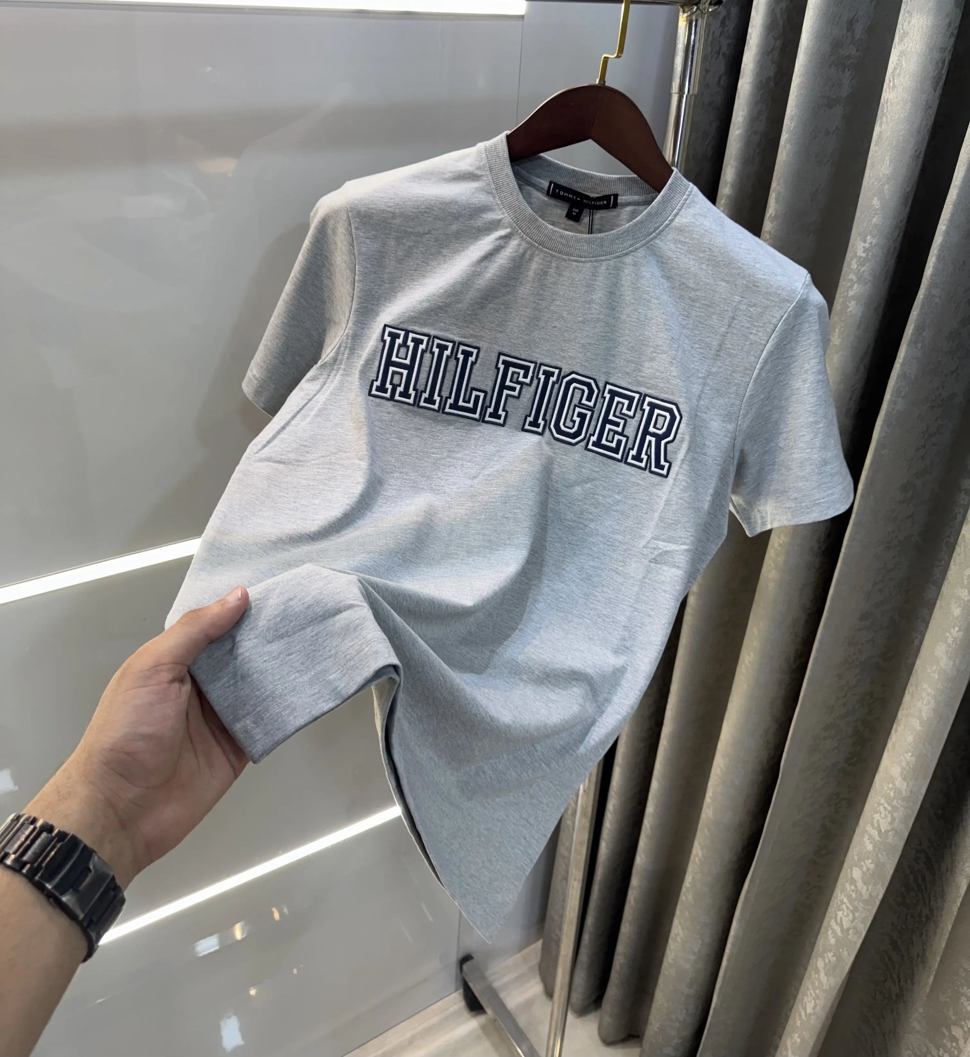 Tommy Hilfige r Grey Embroidery Logo Premium T-Shirt