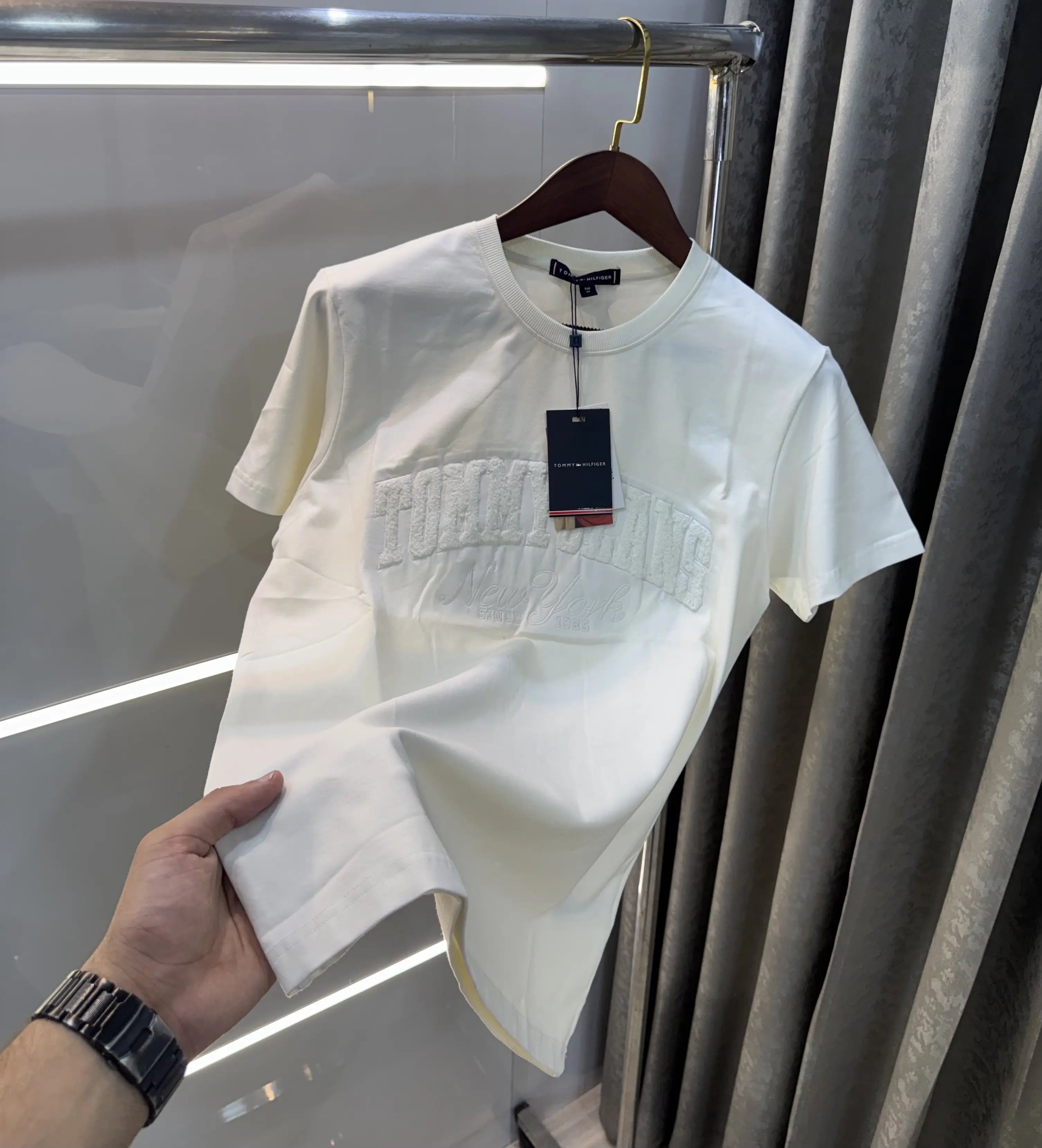 Tommy Hilfige r White Embroidery Logo Premium T-Shirt