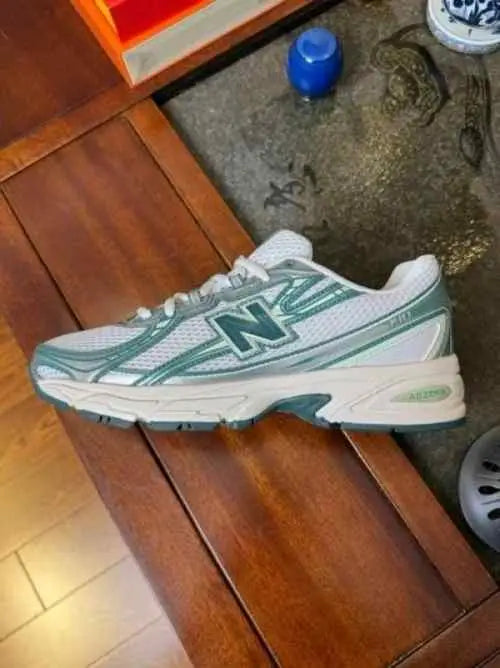 Neww balance 740 Trainers White Marsh Green