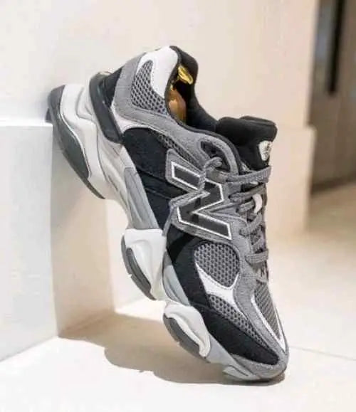 New Balancee 9060 Grey Black