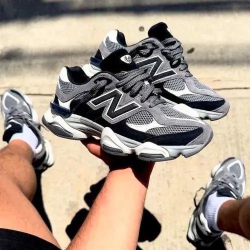 New Balancee 9060 Grey Black