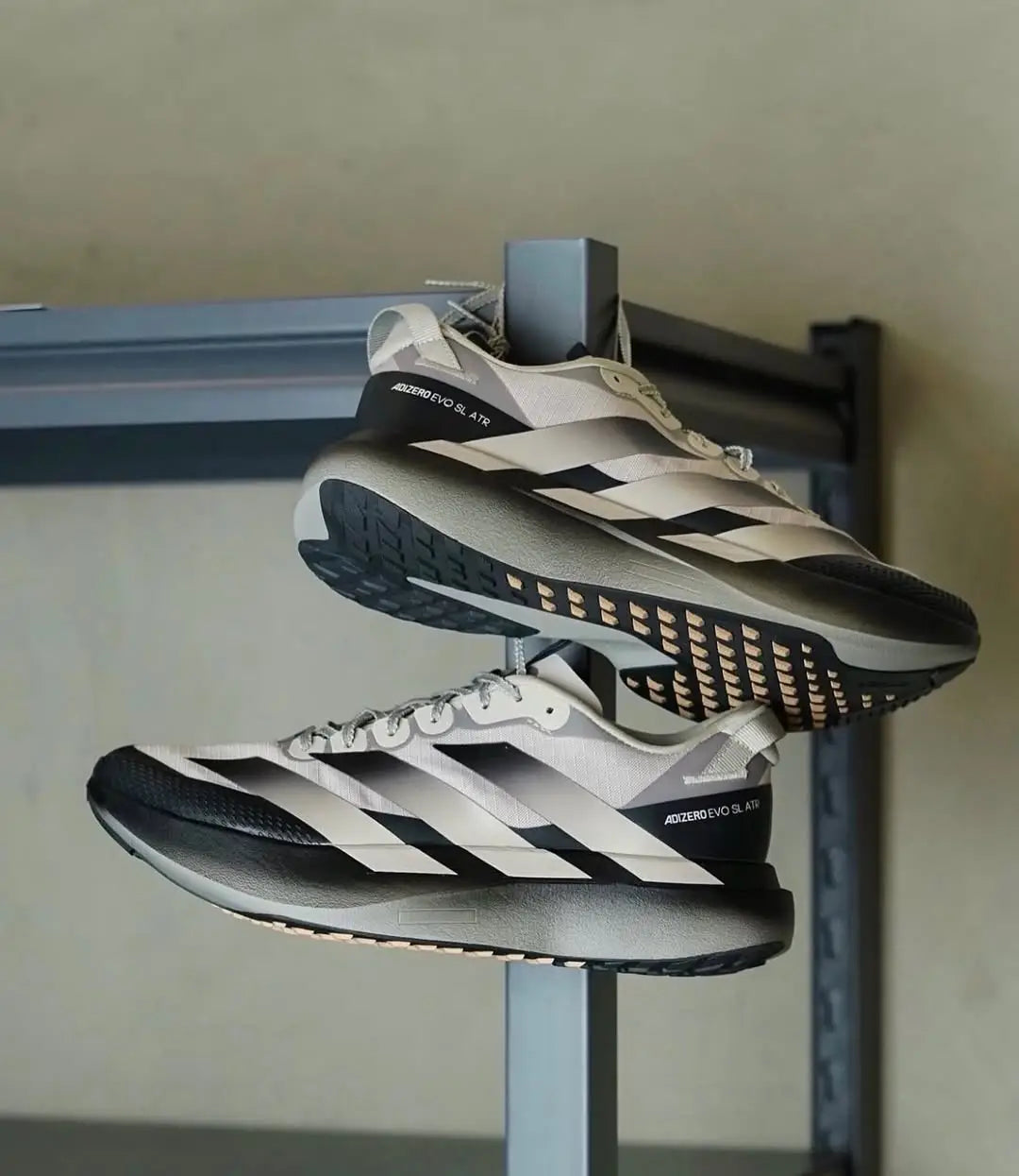 Adidaass Adizero Evo SL ATR Silver Pebble