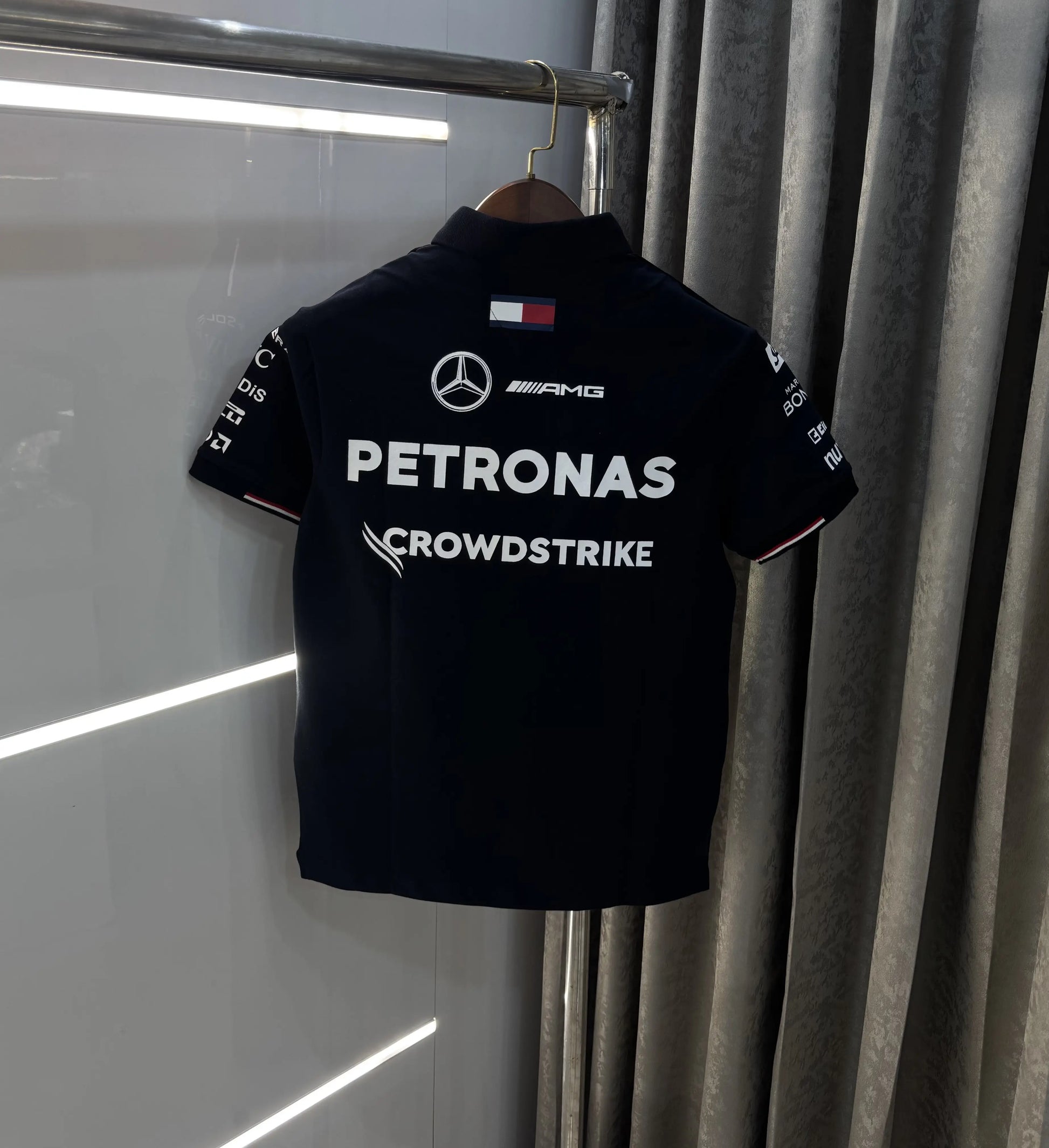 Tomm y Hilfiger Navy Blue Premium Polo T-shirt
