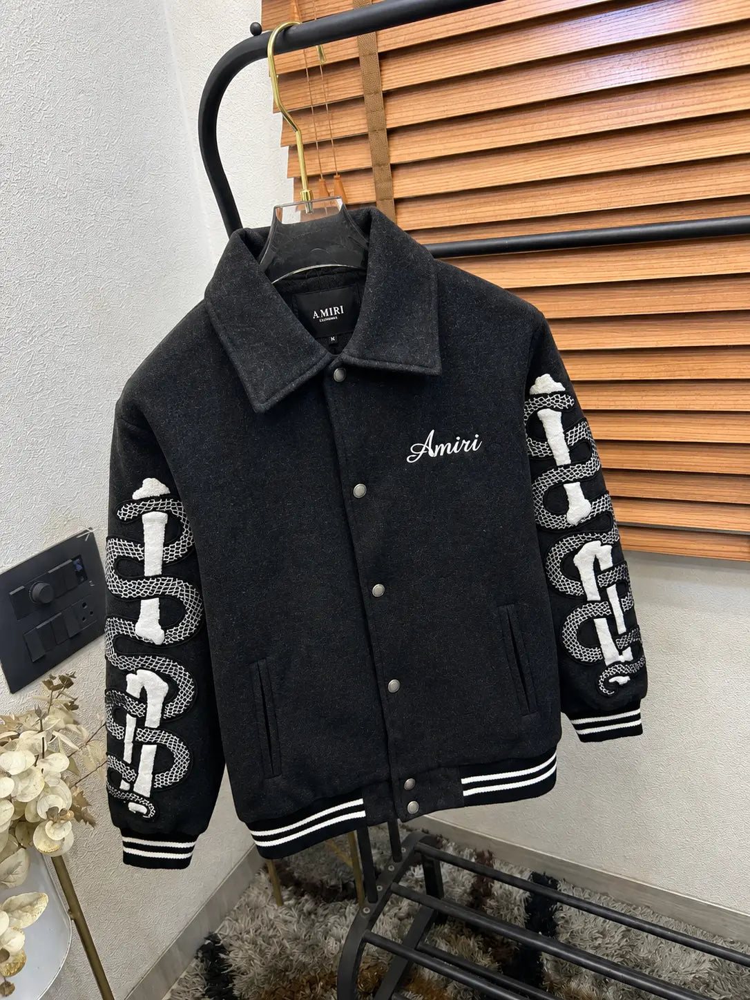 Amir_i Sleeve Snake Embroidered Patch Exclusive Wool Fabric Jacket Grey (DN 615)