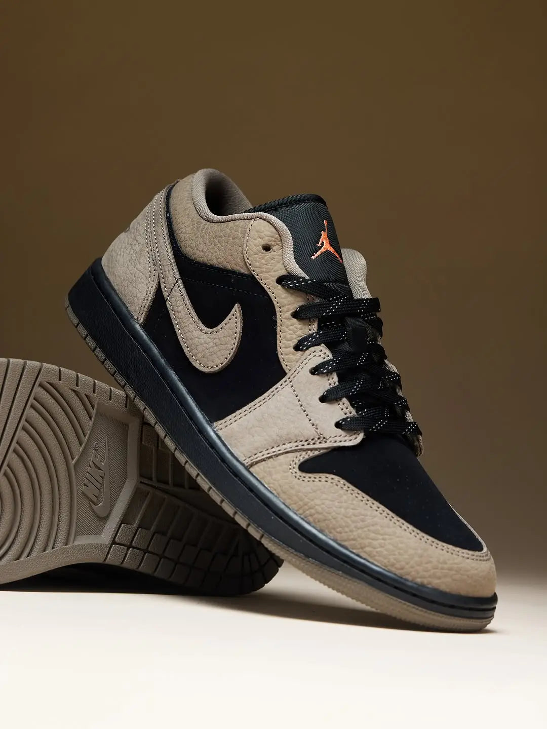 Air Jordan 1 Low SE Olive Grey Black 445