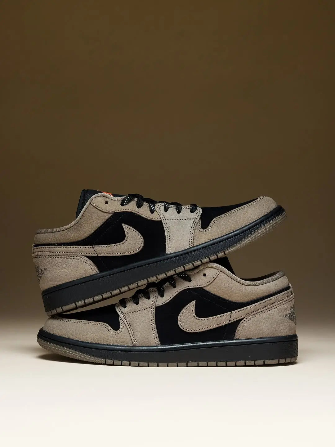 Air Jordan 1 Low SE Olive Grey Black 445