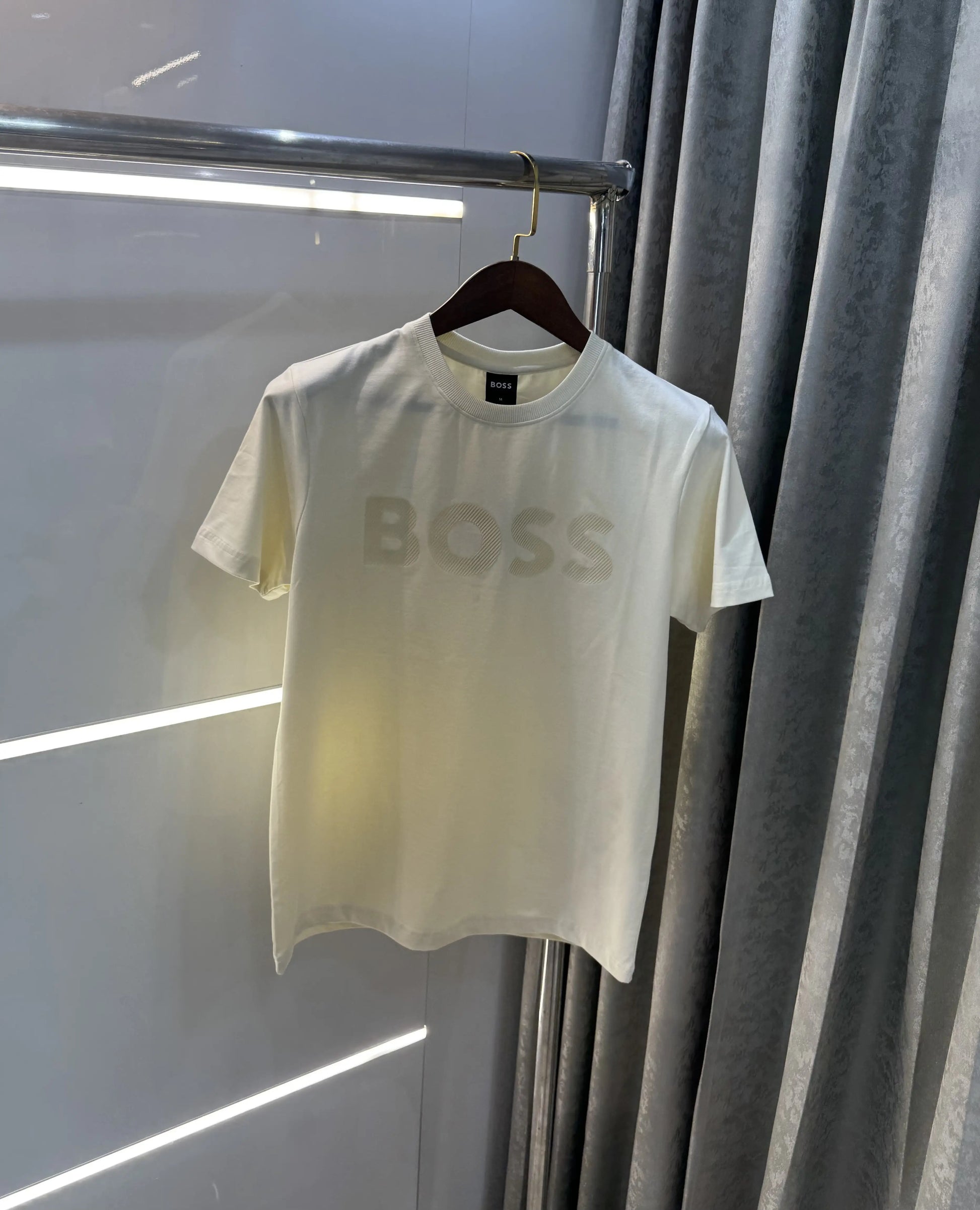 Hugo Bos s Cream Embroidery Logo Premium T-Shirt