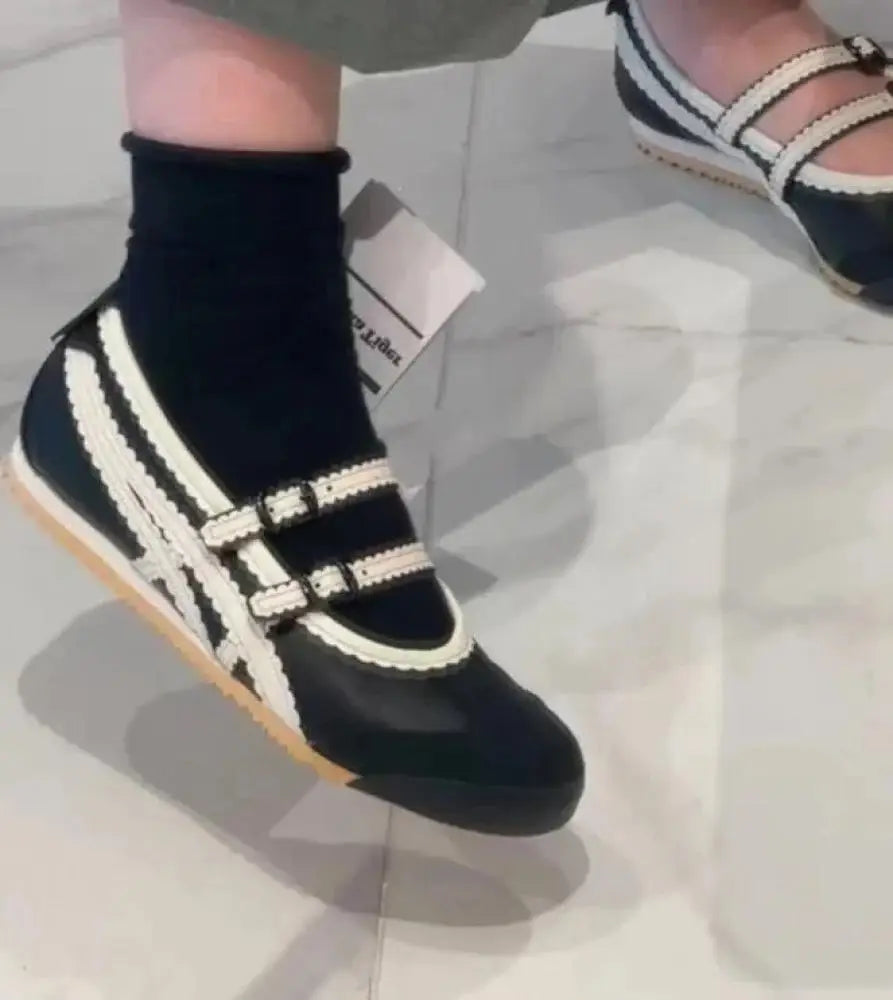 _*Onitsuka Tiger Mexico 66 TGRS Black Cream Women's 446